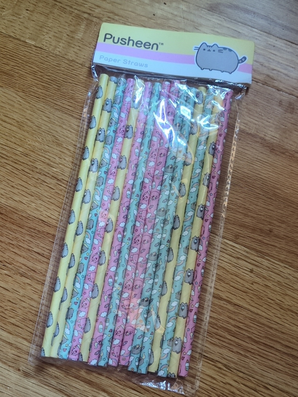 Pusheen Paper Party Straws in Yellow, Pink, Mint